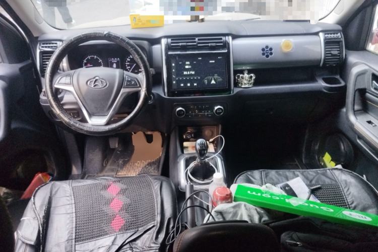 Used CHANGAN OSHAN X70A 2018 1.5L Manual Luxury Model Center Console