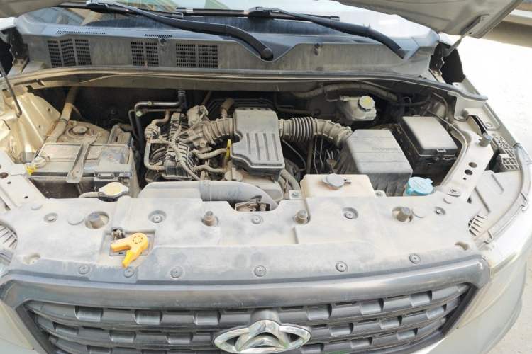 Used CHANGAN OSHAN X70A 2018 1.5L Manual Base Version Engine Bay