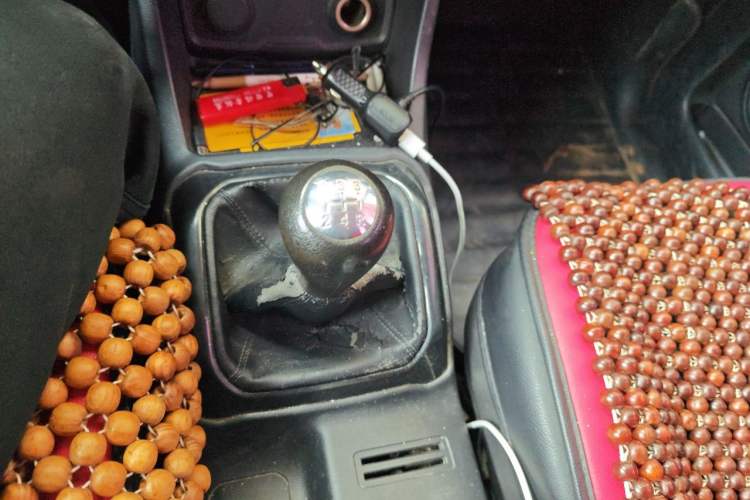 Used CHANGAN OSHAN X70A 2018 1.5L Manual Base Version Gear Lever