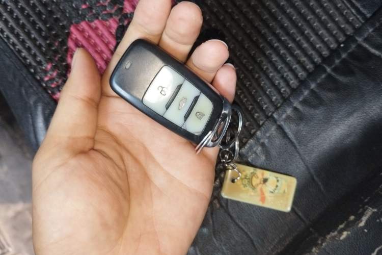 Used CHANGAN OSHAN X70A 2018 1.5L Manual Luxury Model Vehicle Key