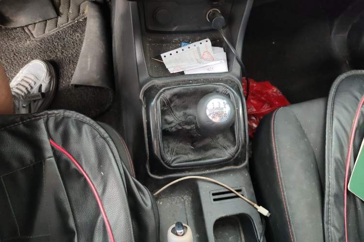 Used CHANGAN OSHAN X70A 2018 1.5L Manual Base Version Gear Lever