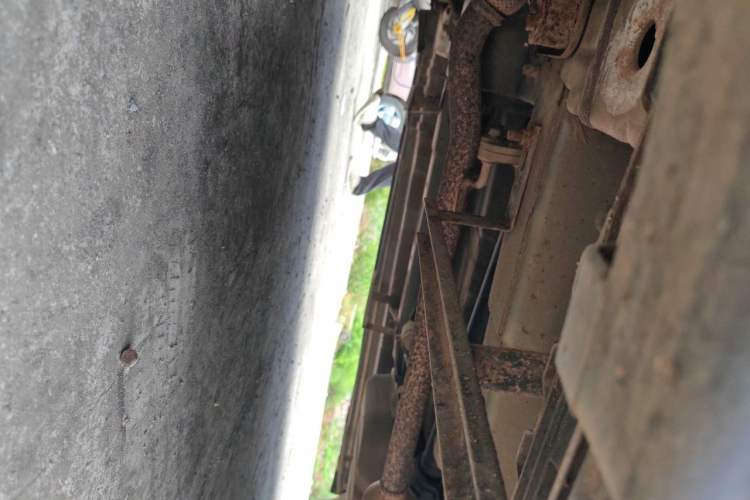 Used CHANGAN OSHAN X70A 2018 1.5L Manual Standard Edition Chassis Front Left