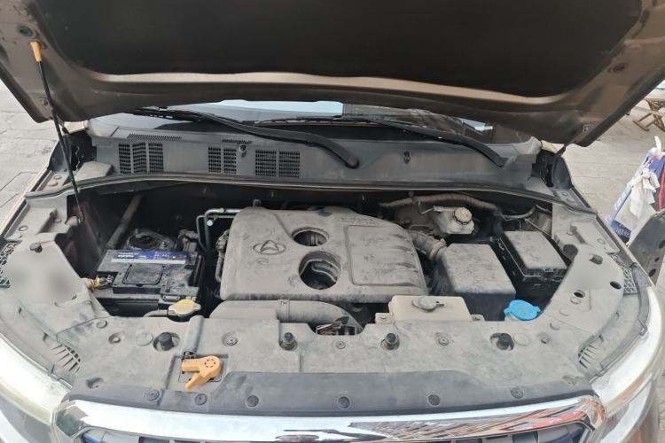Used CHANGAN OSHAN X70A 2018 1.5L Manual Luxury Model Engine Bay