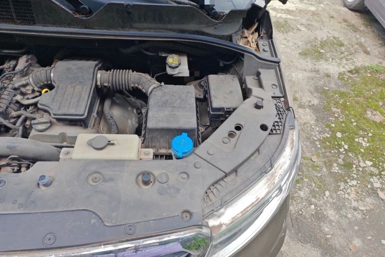 Used CHANGAN OSHAN X70A 2018 1.5L Manual Standard Edition Engine Bay Left