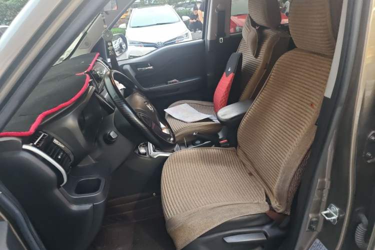 Used CHANGAN OSHAN X70A 2018 1.5L Manual Luxury Model Left Front Seat