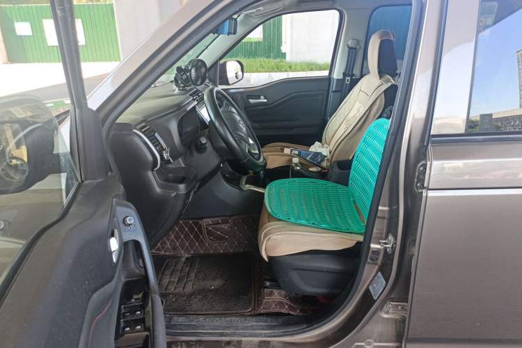 Used CHANGAN OSHAN X70A 2018 1.5L Manual Standard Edition Left Front Seat
