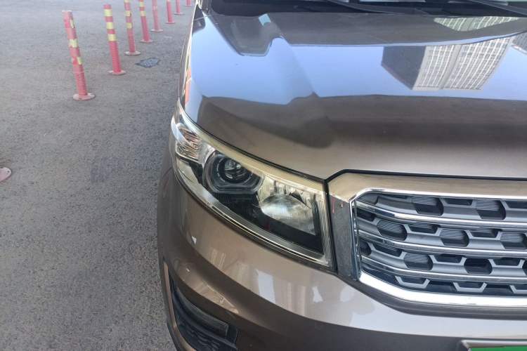 Used CHANGAN OSHAN X70A 2018 1.5L Manual Standard Edition Right Front Headlight