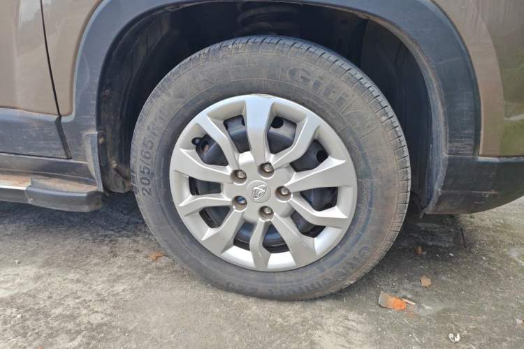 Used CHANGAN OSHAN X70A 2018 1.5L Manual Standard Edition Right Front Wheel Hub
