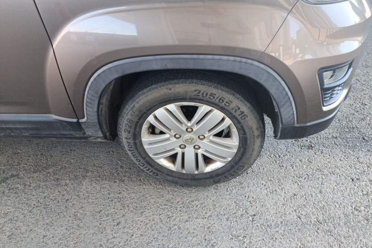 Used CHANGAN OSHAN X70A 2018 1.5L Manual Standard Edition Right Front Wheel Hub