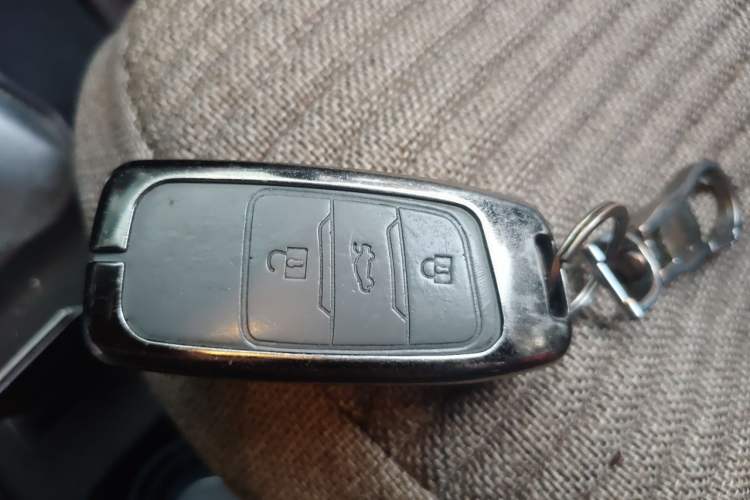 Used CHANGAN OSHAN X70A 2018 1.5L Manual Luxury Model Vehicle Key