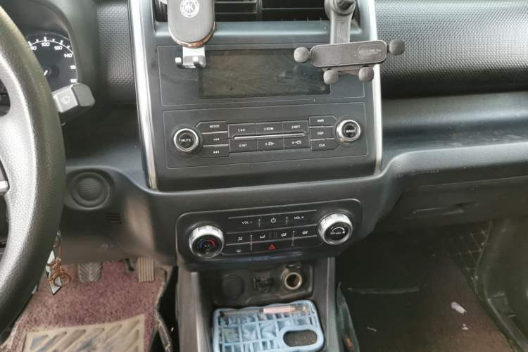 Used CHANGAN OSHAN X70A 2018 1.5L Manual Standard Edition Audio And AC Panel