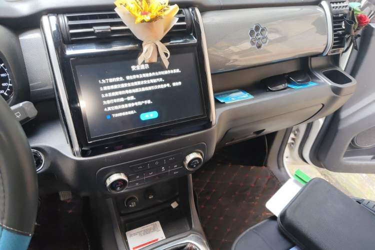 Used CHANGAN OSHAN X70A 2018 1.5L Manual Luxury Model Audio And AC Panel