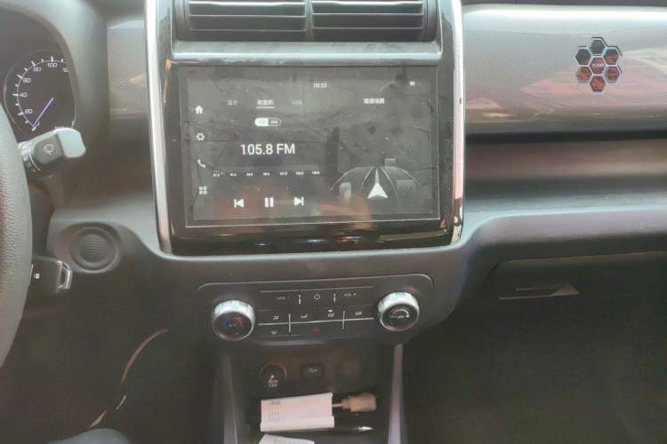 Used CHANGAN OSHAN X70A 2018 1.5L Manual Elite Version Audio And AC Panel