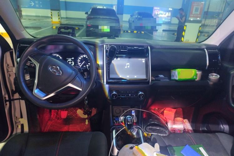 Used CHANGAN OSHAN X70A 2018 1.5L Manual Standard Edition Center Console