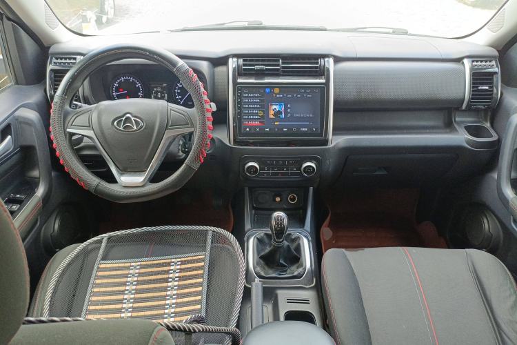Used CHANGAN OSHAN X70A 2018 1.5L Manual Standard Edition Center Console