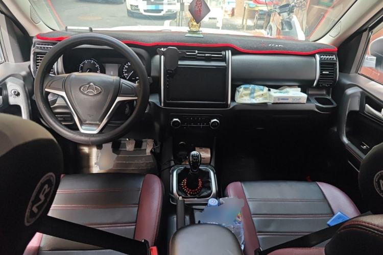 Used CHANGAN OSHAN X70A 2018 1.5L Manual Comfort Model Center Console