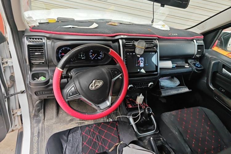 Used CHANGAN OSHAN X70A 2018 1.5L Manual Comfort Model Center Console