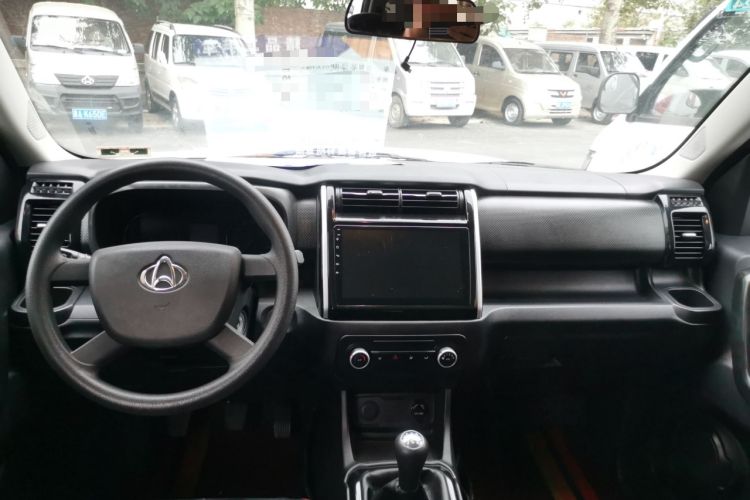 Used CHANGAN OSHAN X70A 2018 1.5L Manual Base Version Center Console