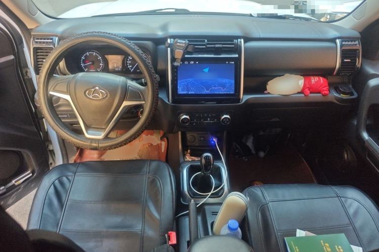 Used CHANGAN OSHAN X70A 2018 1.5L Manual Standard Edition Center Console