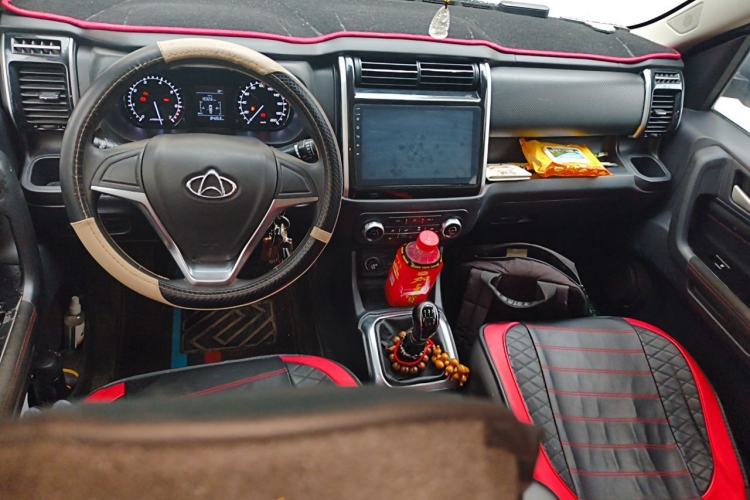 Used CHANGAN OSHAN X70A 2018 1.5L Manual Comfort Model Center Console