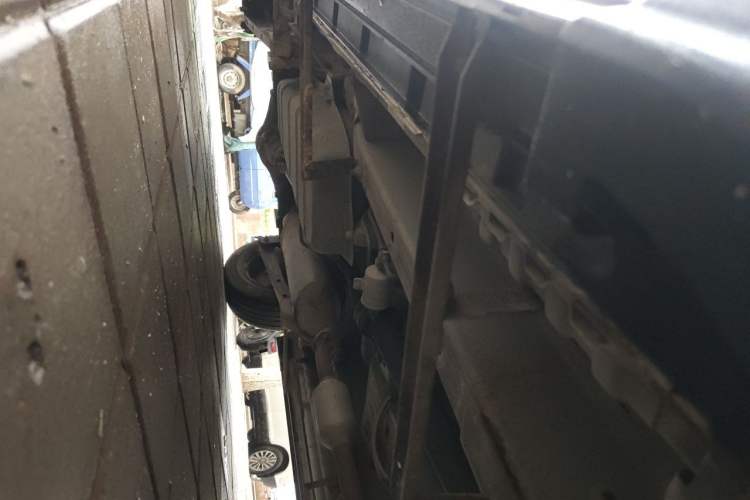 Used CHANGAN OSHAN X70A 2018 1.5L Manual Standard Edition Chassis Front Right