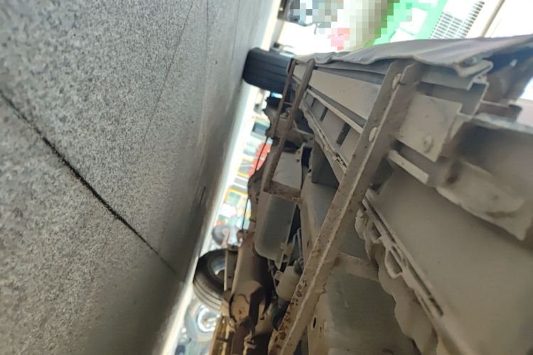 Used CHANGAN OSHAN X70A 2018 1.5L Manual Luxury Model Chassis Front Right