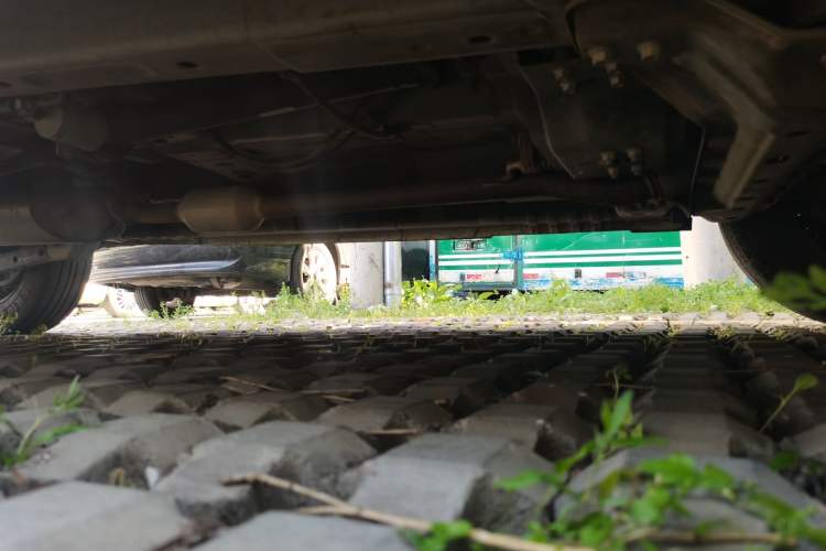 Used CHANGAN OSHAN X70A 2018 1.5L Manual Base Version Chassis Front Right