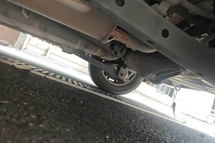 Used CHANGAN OSHAN X70A 2018 1.5L Manual Comfort Model Chassis Rear Left