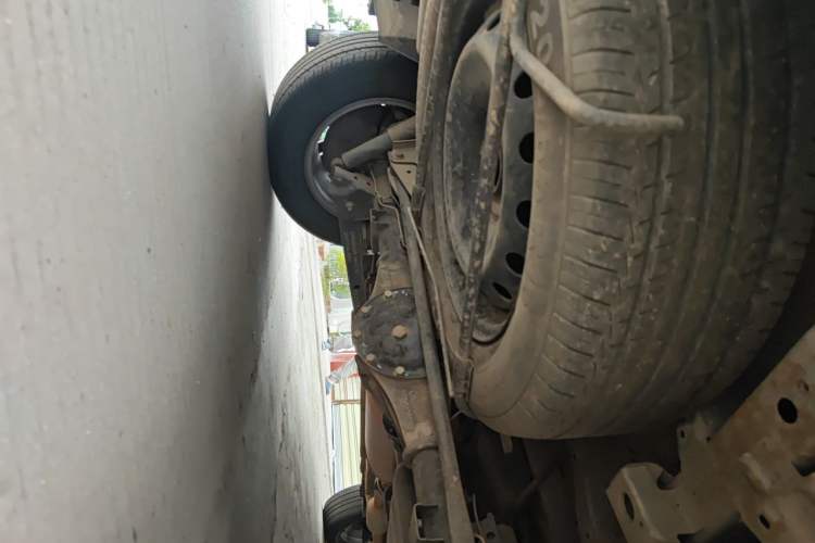 Used CHANGAN OSHAN X70A 2018 1.5L Manual Comfort Model Chassis Rear Left