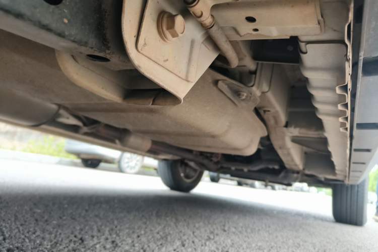 Used CHANGAN OSHAN X70A 2018 1.5L Manual Comfort Model Chassis Rear Right