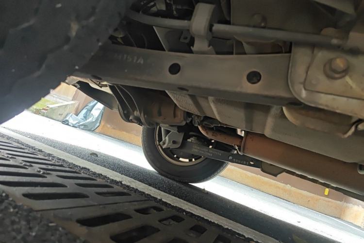 Used CHANGAN OSHAN X70A 2018 1.5L Manual Comfort Model Chassis Rear Right
