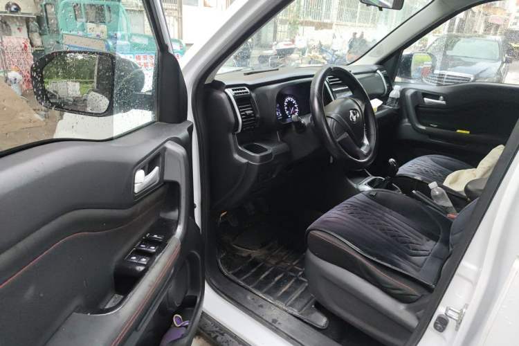 Used CHANGAN OSHAN X70A 2018 1.5L Manual Standard Edition Driver Seat