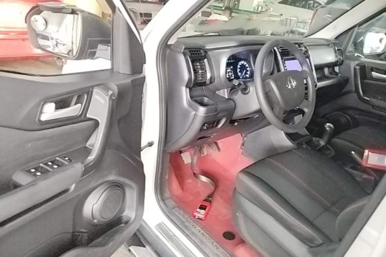 Used CHANGAN OSHAN X70A 2018 1.5L Manual Base Version Driver Seat