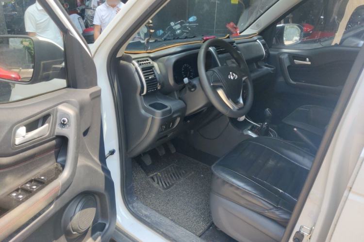 Used CHANGAN OSHAN X70A 2018 1.5L Manual Comfort Model Driver Seat