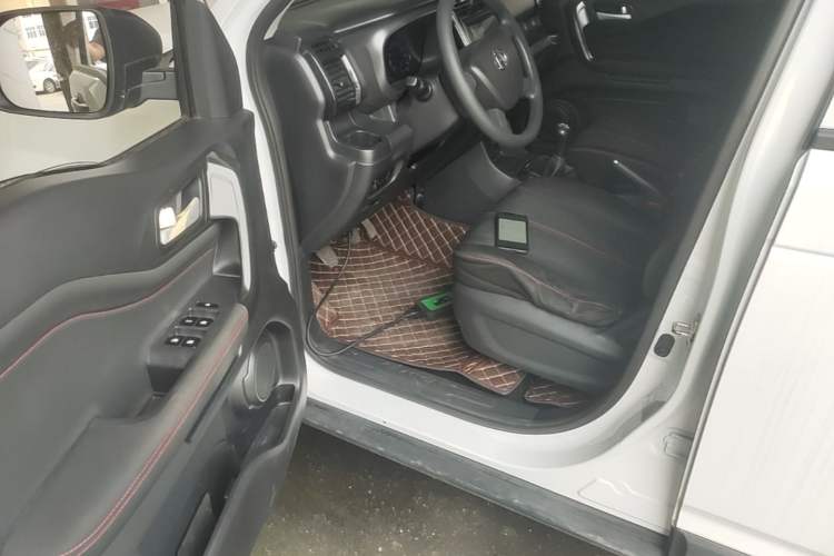 Used CHANGAN OSHAN X70A 2018 1.5L Manual Base Version Driver Seat