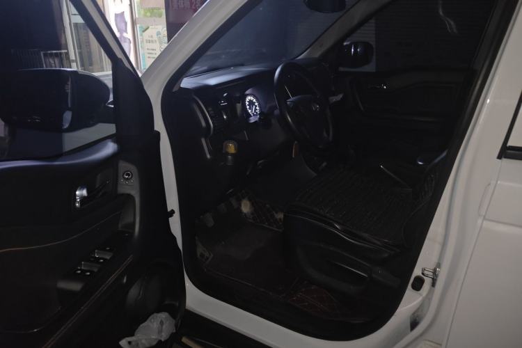 Used CHANGAN OSHAN X70A 2018 1.5L Manual Elite Version Driver Seat