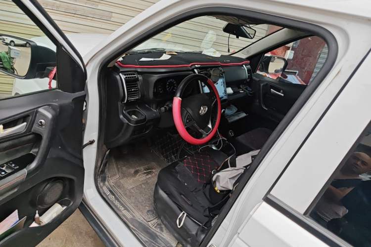 Used CHANGAN OSHAN X70A 2018 1.5L Manual Comfort Model Driver Seat
