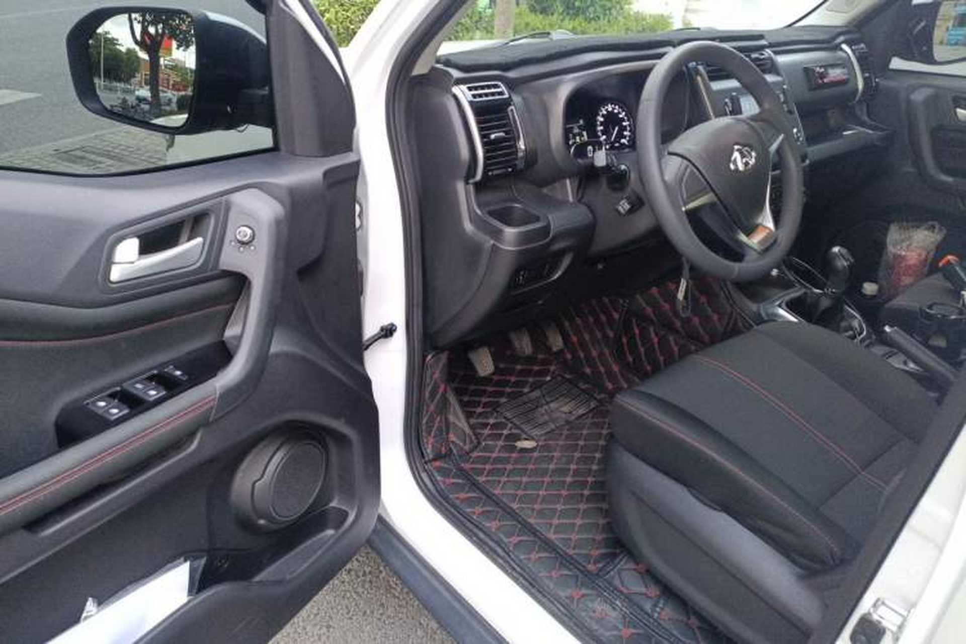 Used CHANGAN OSHAN X70A 2018 1.5L Manual Comfort Model Driver Seat