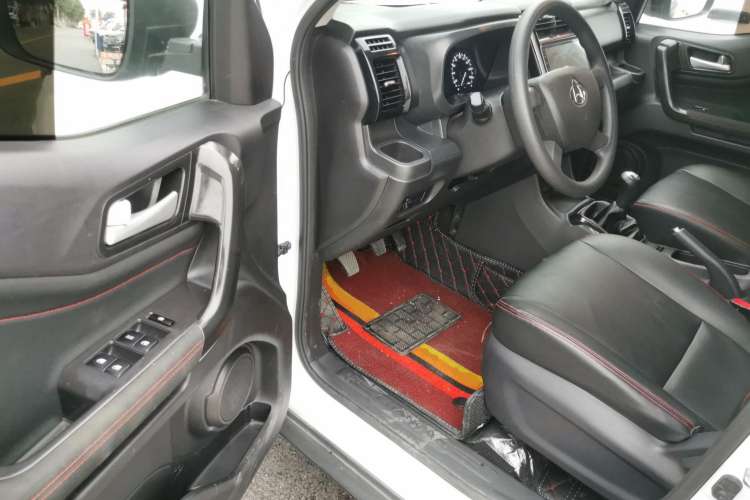 Used CHANGAN OSHAN X70A 2018 1.5L Manual Base Version Driver Seat