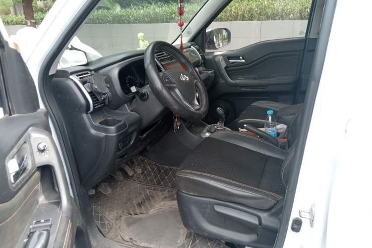 Used CHANGAN OSHAN X70A 2018 1.5L Manual Elite Version Driver Seat