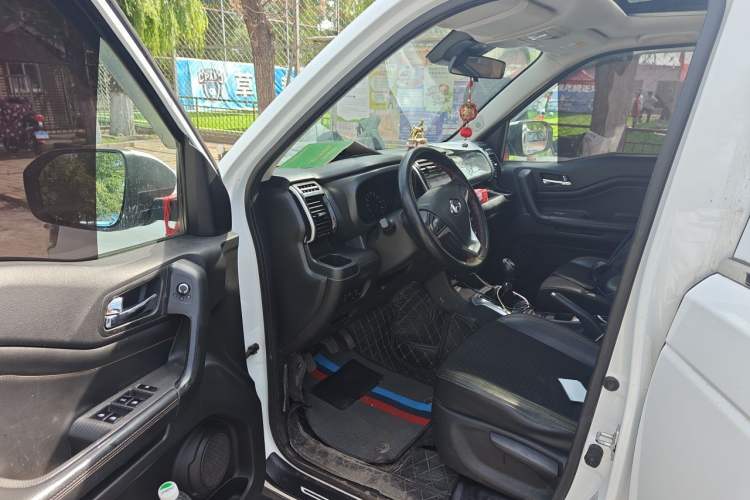 Used CHANGAN OSHAN X70A 2018 1.5L Manual Luxury Model Driver Seat