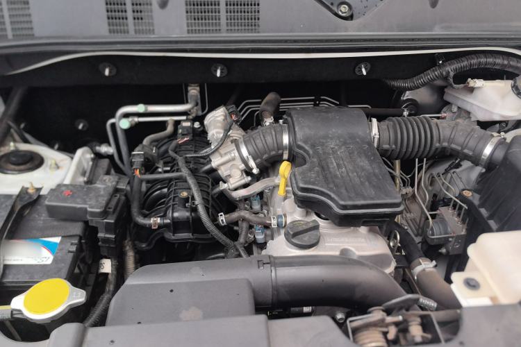 Used CHANGAN OSHAN X70A 2018 1.5L Manual Standard Edition Engine Bay