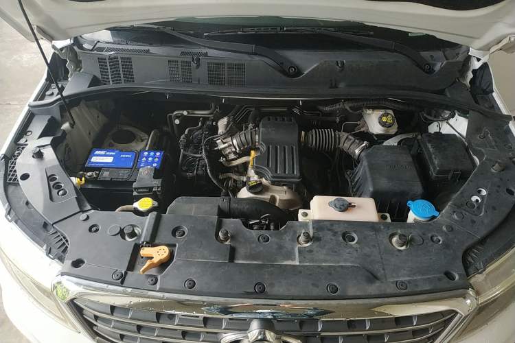 Used CHANGAN OSHAN X70A 2018 1.5L Manual Comfort Model Engine Bay