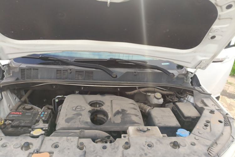 Used CHANGAN OSHAN X70A 2018 1.5L Manual Elite Version Engine Bay