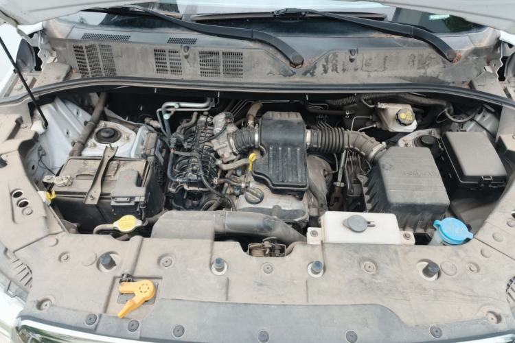 Used CHANGAN OSHAN X70A 2018 1.5L Manual Comfort Model Engine Bay
