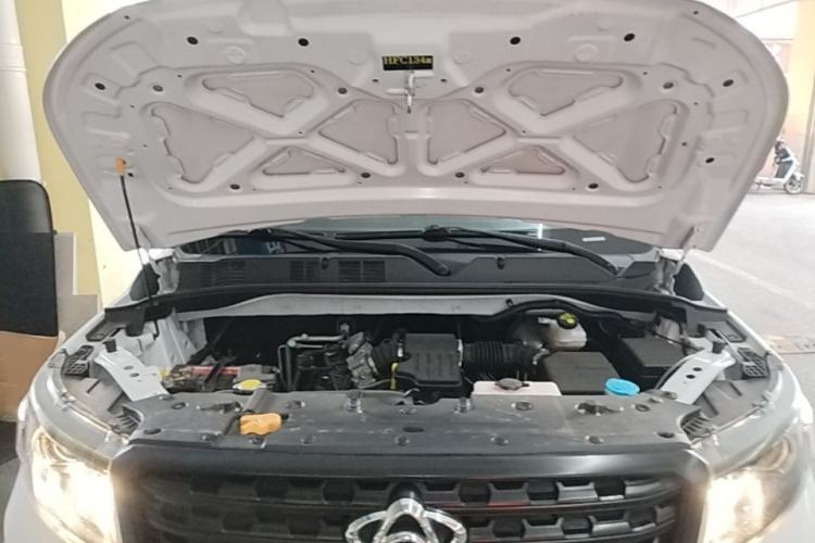 Used CHANGAN OSHAN X70A 2018 1.5L Manual Base Version Engine Bay