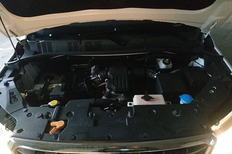 Used CHANGAN OSHAN X70A 2018 1.5L Manual Standard Edition Engine Bay