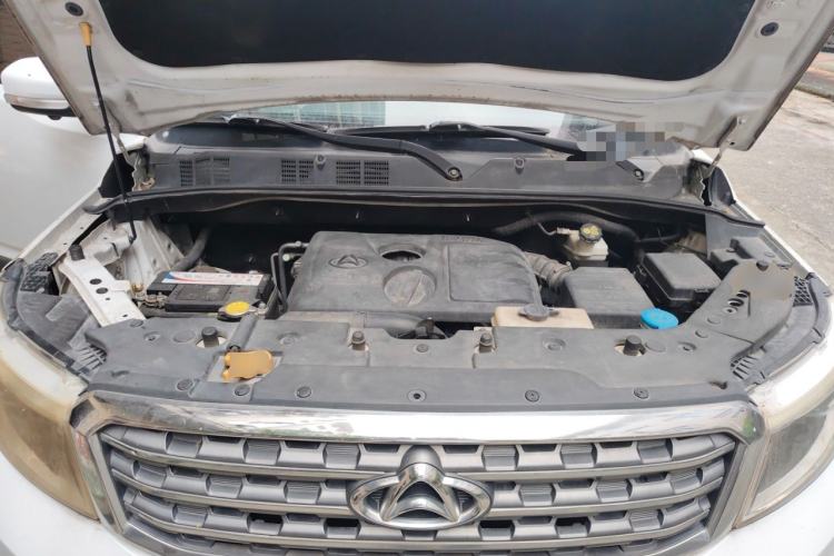 Used CHANGAN OSHAN X70A 2018 1.5L Manual Luxury Model Engine Bay