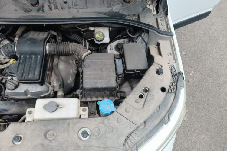 Used CHANGAN OSHAN X70A 2018 1.5L Manual Comfort Model Engine Bay Left