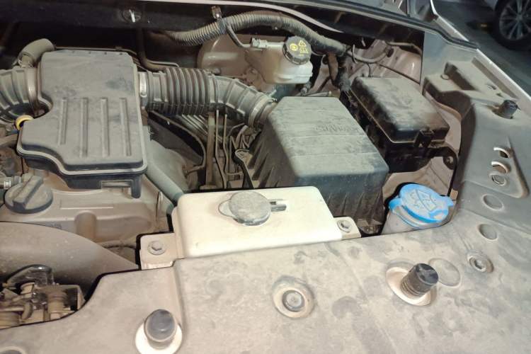 Used CHANGAN OSHAN X70A 2018 1.5L Manual Standard Edition Engine Bay Left